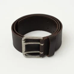 Bruine riem met dubbele sluiting