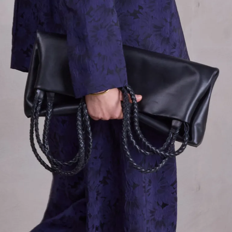 Clutch bag in black