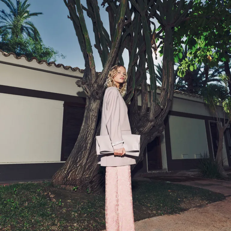 Clutch bag in taupe