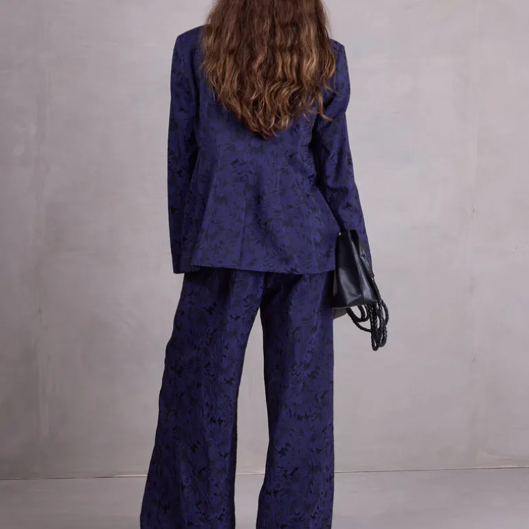 Davos blazer in night blue daisy