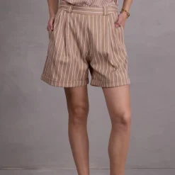 Diaz short in mokka stripes