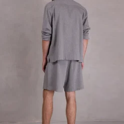 Diede short in steel grey herringbone