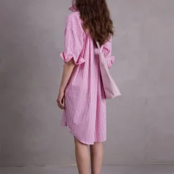 Duran hemdsjurk in pink stripes