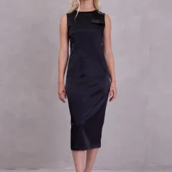 Emelia jurk in black satin stretch