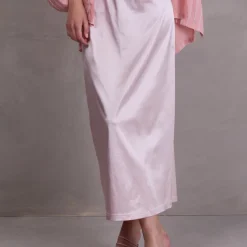 Fazil rok in blush satin stretch