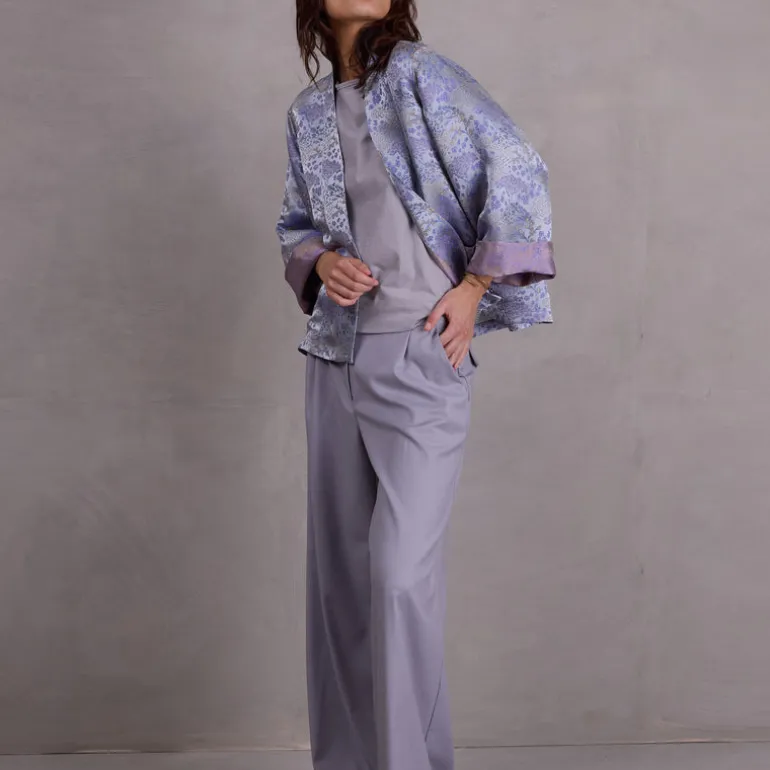 Flenn kimono in mystical blue sakura
