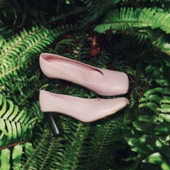 Flume pump in cameo rose