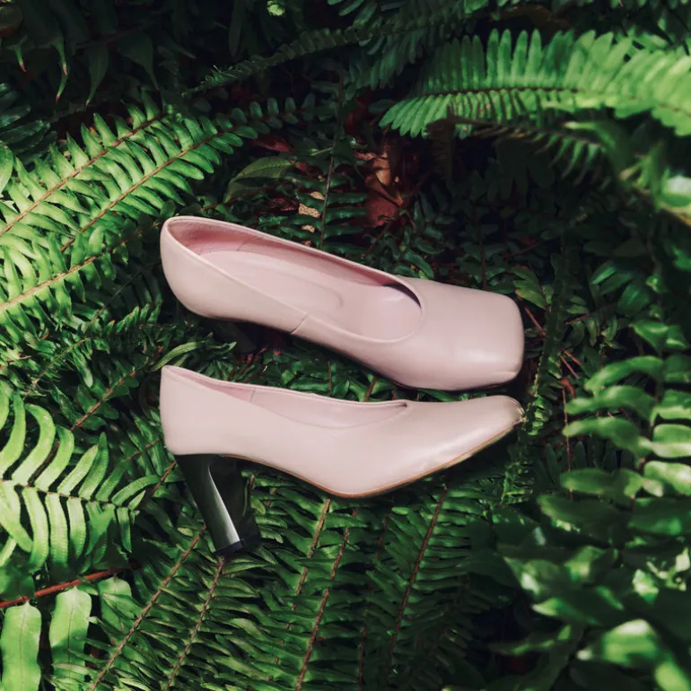 Flume pump in cameo rose