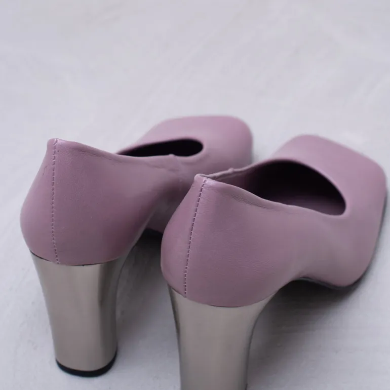Flume pump in mauve