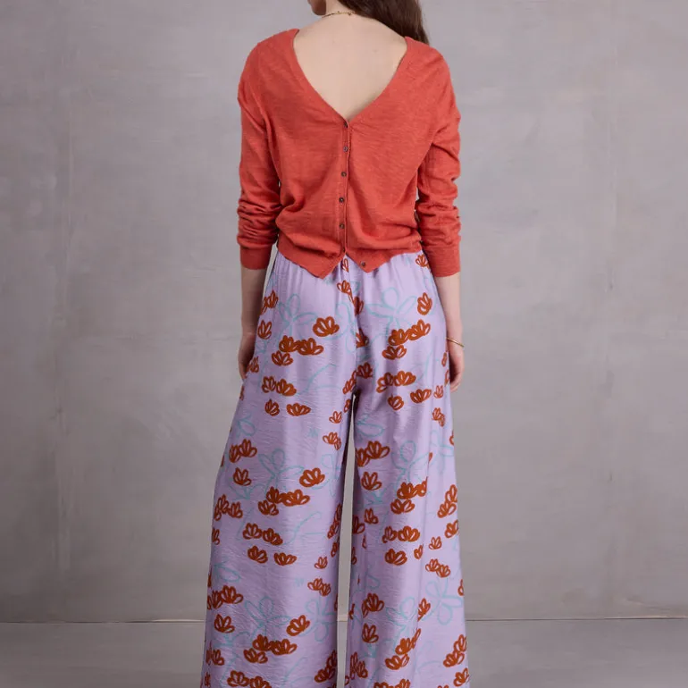 Freddy broek in red akebia flowers